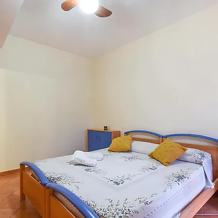 Apartment Awesome In